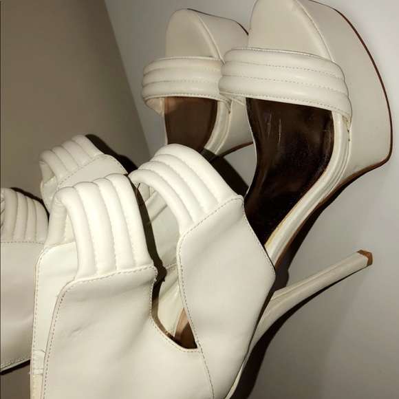 Heels - Picture 2 of 6